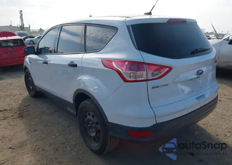 2014 Ford Escape S z USA, uszkodzony, nr VIN 1FMCU0F76EUD25253